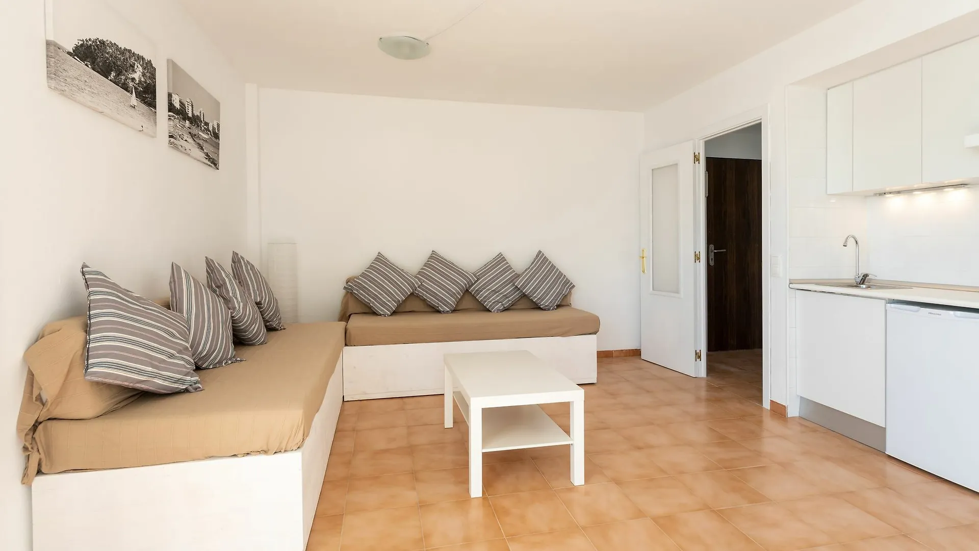 Neighbours Apartments Magaluf  Espagne